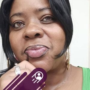 Meet your Posher, Amira